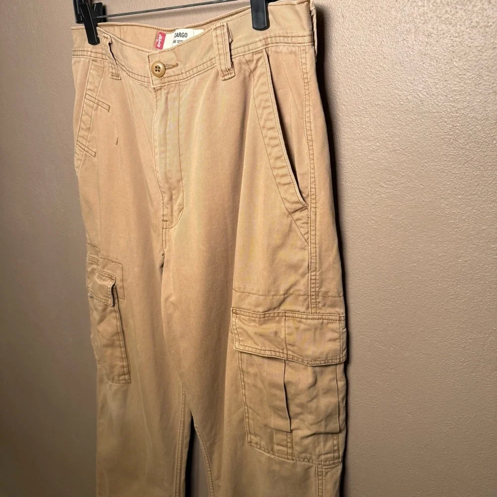 Levi's Men's Tan Cargo Loose Straight Utility Pants Size 33x30 Outdoor Gorpcore